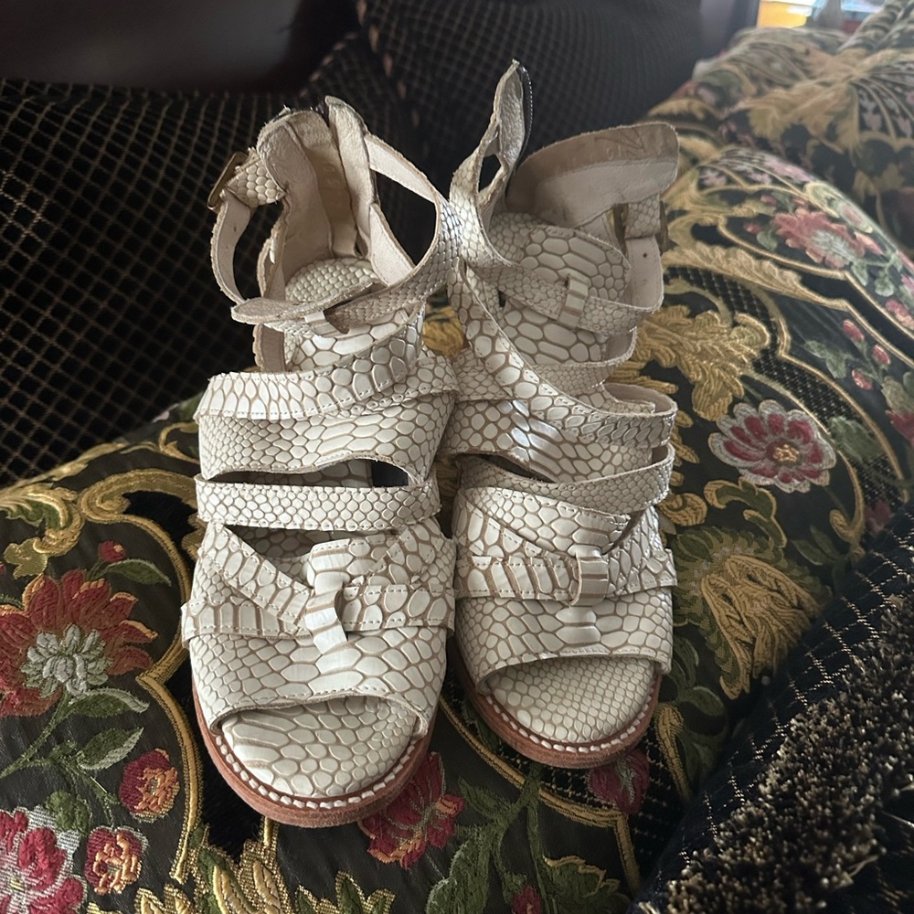Freebird snake leather sandals - Picture 1 of 6
